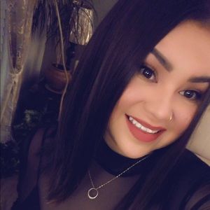 Meet your Posher, Tori